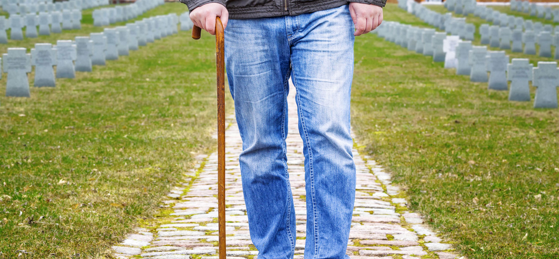 How to Use a Cane Properly When Walking? - medzella.com